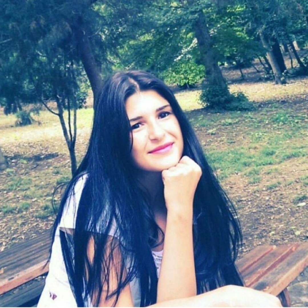 183658 üye numaralı Gizem kullanıcısının profil resmi